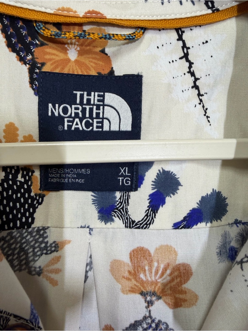 The North Face Men’s XL Short Sleeve Button-Up Desert Print Cotton Shirt - Picture 4 of 13